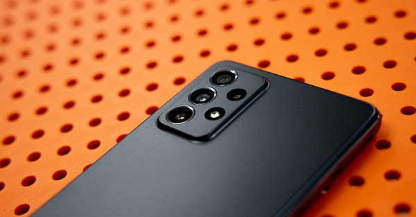 «Фича мечты» в новом Samsung Galaxy убьет целую индустрию. А можно в iPhone тоже такое?