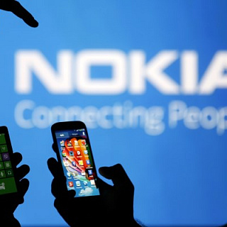 На смартфон Nokia установили четыре операционные системы. Как это возможно? 
