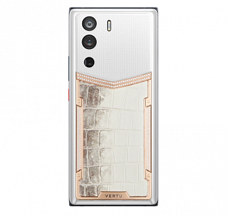 Vertu выпустила смартфон за 2,5 млн рублей. iPhone 14 Pro Max рядом с ним — дешёвка