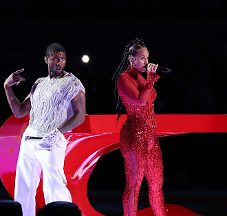 Apple сняла документалку про выступление Usher на Суперкубке. Угадайте, сколько iPhone для этого потребовалось?