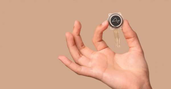 Илон Маск раскрыл, что стало с первым человеком, которому вживили чип Neuralink