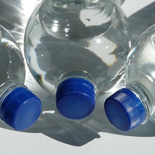 Как улучшить качество связи с помощью бутылки воды