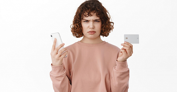 Страдают безобидные граждане: Центробанк признал, что «перегнул палку» в борьбе с мошенниками
