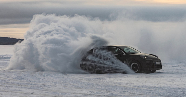 Автомобили Porsche сошли с ума от холода в России