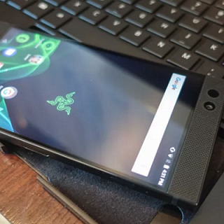 Project Linda — док-станция, превращающая Razer Phone в компьютер