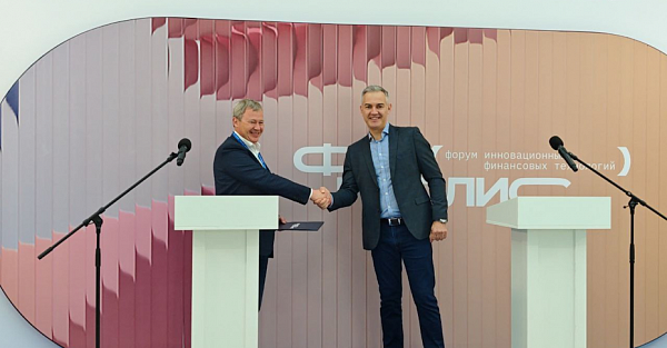 «Авито» и «АльфаСтрахование» подписали соглашение о стратегическом партнерстве