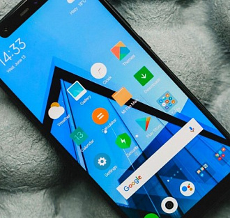 День Xiaomi на Tmall: Pocophone F1 и другие модели со скидками до 40%