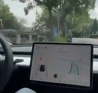 Видео тестирования автопилота Tesla от первого лица. И неожиданный финал