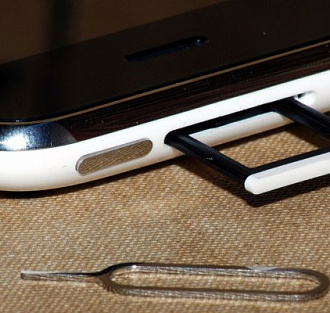 «МегаФон» считает, что в плохой связи виновата размагниченная SIM-карта. Проверяем, так ли это