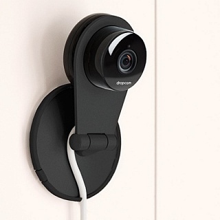 Google купила стартап Dropcam, выпускающий системы домашнего видеонаблюдения