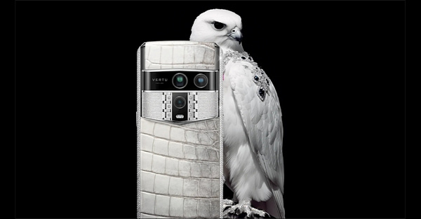 Выпущен Vertu Agent Q — смартфон по цене квартиры