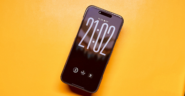 Скрытая функция iOS 26: как включить размытие фона для Always-On Display на iPhone
