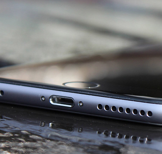 Apple запустила платную программу ремонта экранов iPhone 6 Plus