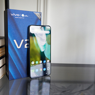Обзор vivo V21: достойная камера и щедрая комплектация