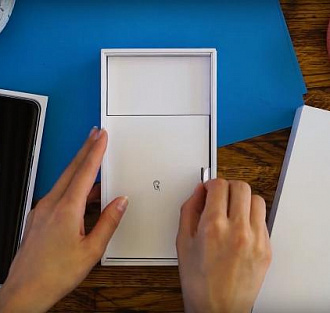 Видео: распаковка Google Pixel 3 XL и тест селфи-камеры