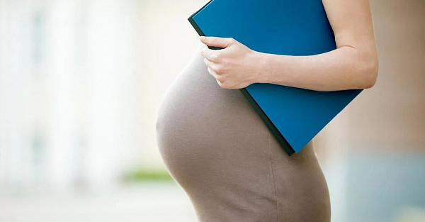Контрабандистка оказалась «беременна»… айфонами. Она выдала себя сама
