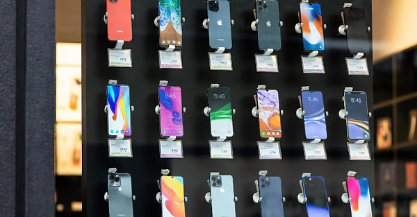 Начался обратный отчет до дикого подорожания смартфонов в России