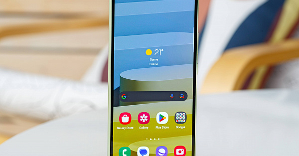 Samsung начала обновлять до One UI 6.0 на базе Android 14 популярный бюджетный смартфон