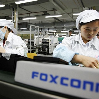 Компания Foxconn рассматривает возможность построить завод по производству iPhone в США