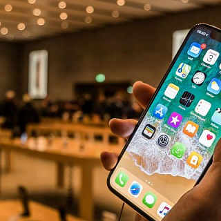 Бюджетный iPhone 2018 с ЖК-дисплеем задержится до октября