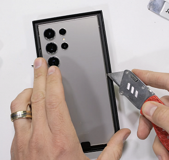 Samsung Galaxy S24 Ultra погнули, поцарапали и подожгли. S-Pen особенно жалко 🙈