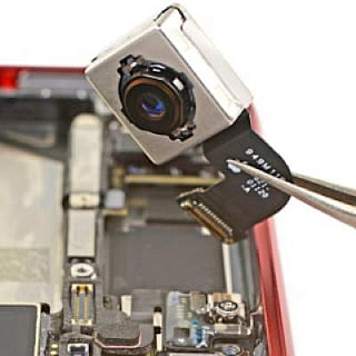 В iFixit разобрались, какие компоненты от iPhone 8 подойдут к iPhone SE