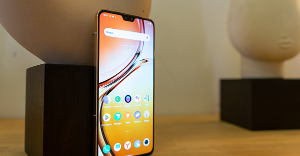 Обзор vivo V23: первый смартфон 2022 года, который очень приятно удивил