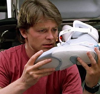 Будущее отменяется: самые футристичные кроссовки Nike лишатся своей магии