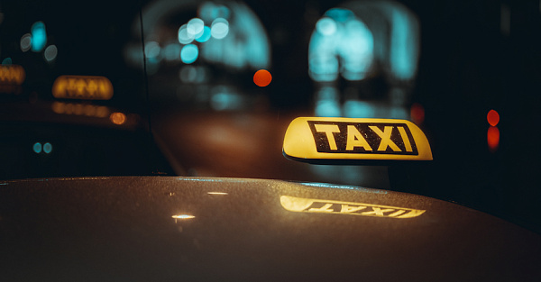 «Бомбилы» вернулись: москвичи нашли альтернативу дорогому такси