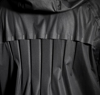 Nike представила куртку прямо из будущего, которая «не любит» потных людей
