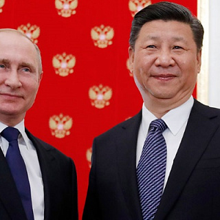 Владимир Путин и Си Цзиньпин договорились об установке «Авроры» на смартфоны Huawei
