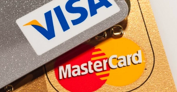 Мошенники предлагают карты Visa и Mastercard для оплаты за границей