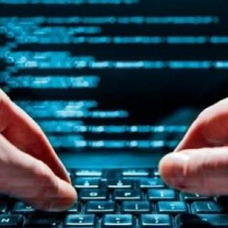 Хакеры рассказали, как ФСБ может оставить без интернета любую страну
