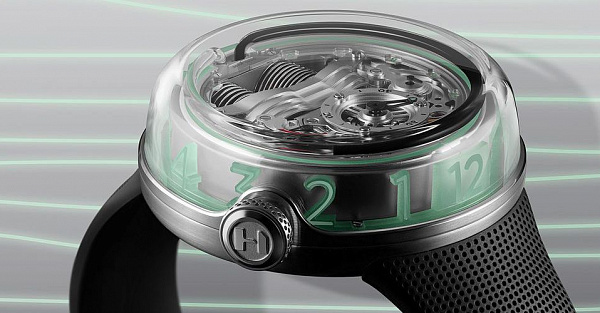 Швейцарский производитель часов HYT представил новую модель H5 с гидромеханизмом
