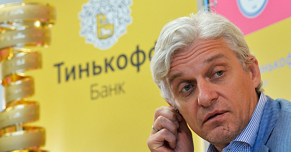 Олег Тиньков попал под санкции. К чему готовиться клиентам «Тинькофф-банка»?