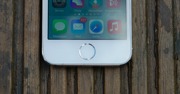 KGI: iPhone (5se) можно будет купить за $400-$500, iPhone 5s упадёт до $250