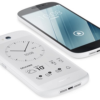 Yota Devices представила YotaPhone 2 в белом цвете
