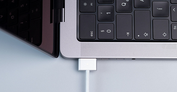 MacBook научились определять попадание жидкости в порты USB-C