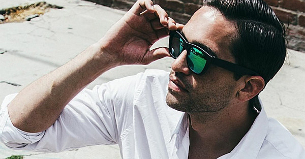 Zungle — солнцезащитные очки с вибромузыкой