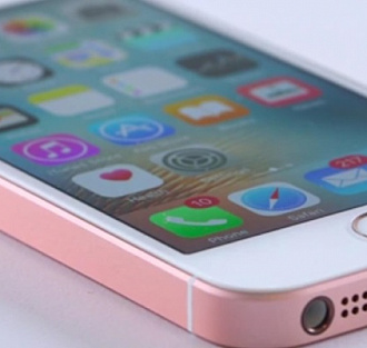 Apple остановила производство дешёвых моделей iPhone. Но это полбеды