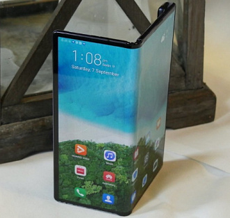 Выпущен Huawei Mate X. Он подешевел и стал лучше