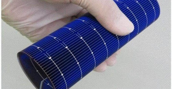 В Китае создали гибкую солнечную панель. Её можно свернуть и положить в карман