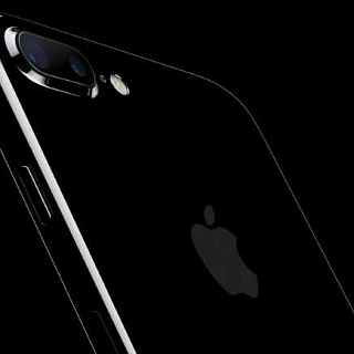 Apple снизила цены на старые модели iPhone