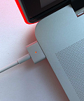 Чем зарядить MacBook, если сломался MagSafe? Обзор UGREEN GaN 65W — он зарядит весь дом