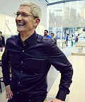 Тим Кук выручил еще $28 млн от продажи акций Apple