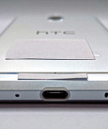 Фотографии смартфона HTC без 3,5-мм аудиоразъёма